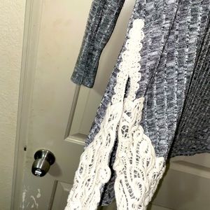 Long sleeve knit shirt w/ lace details: Maurices, size 1